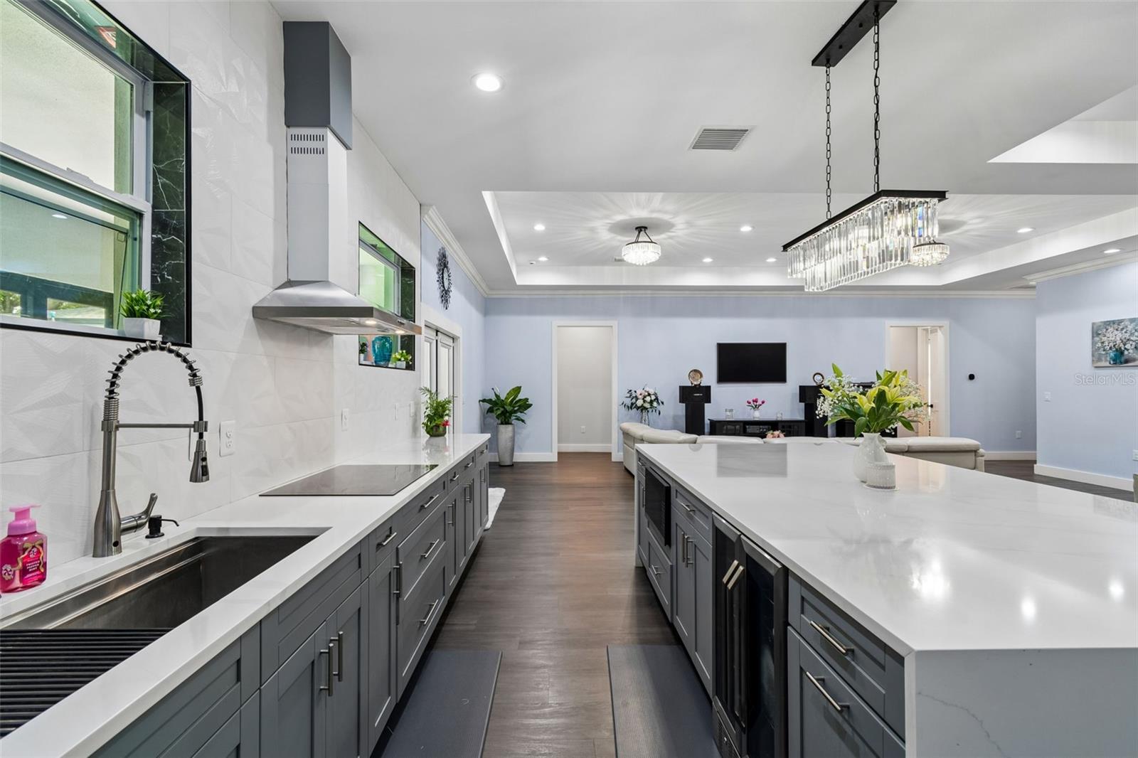 106 W 122ND AVE, TAMPA, FL, 33612