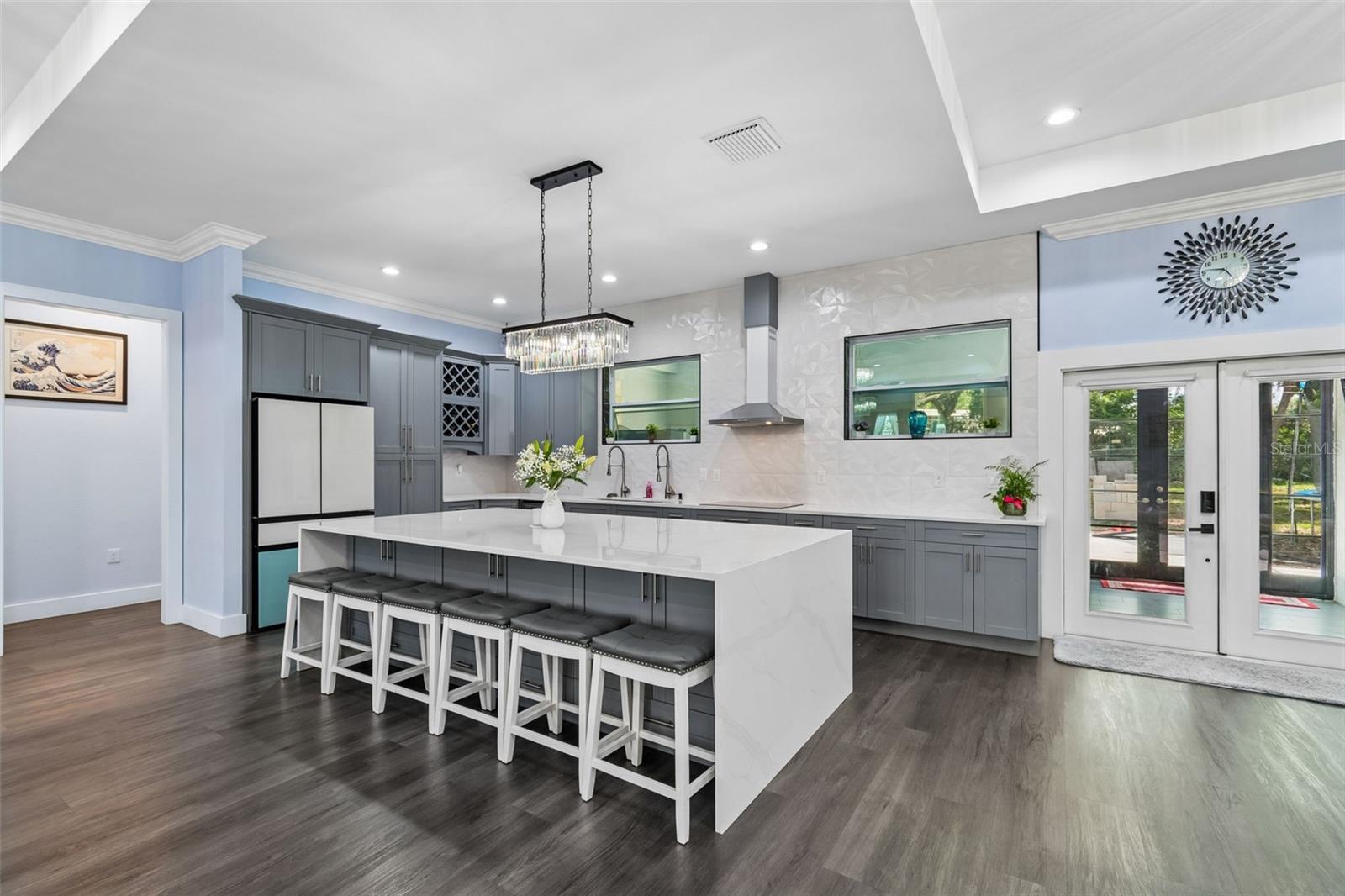 106 W 122ND AVE, TAMPA, FL, 33612