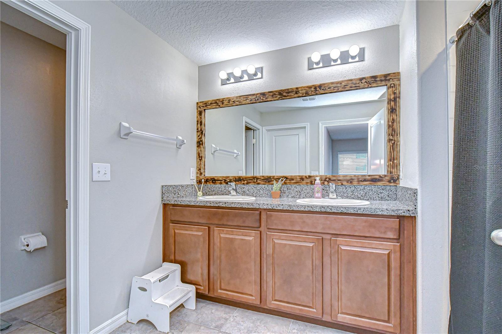 6823 HAZELNUT SPICE DR, SUN CITY CENTER, FL, 33573