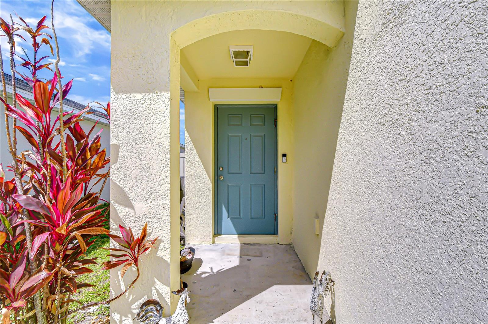 6823 HAZELNUT SPICE DR, SUN CITY CENTER, FL, 33573