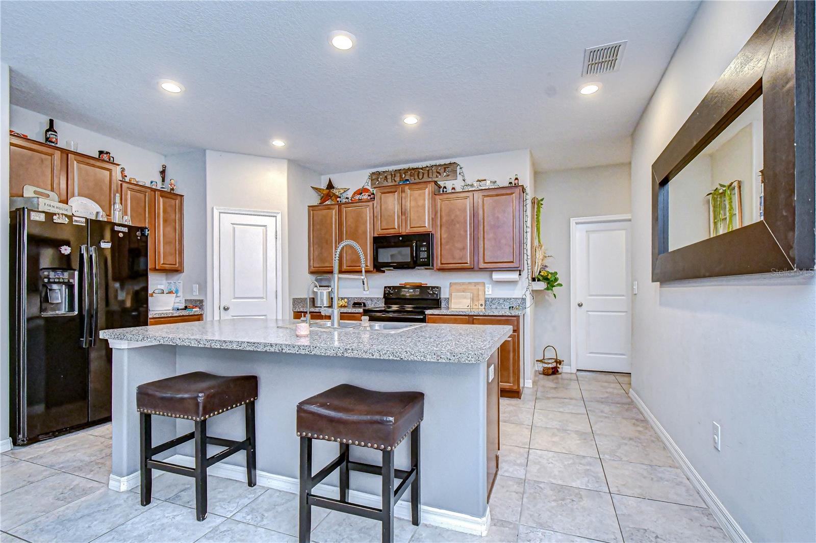 6823 HAZELNUT SPICE DR, SUN CITY CENTER, FL, 33573