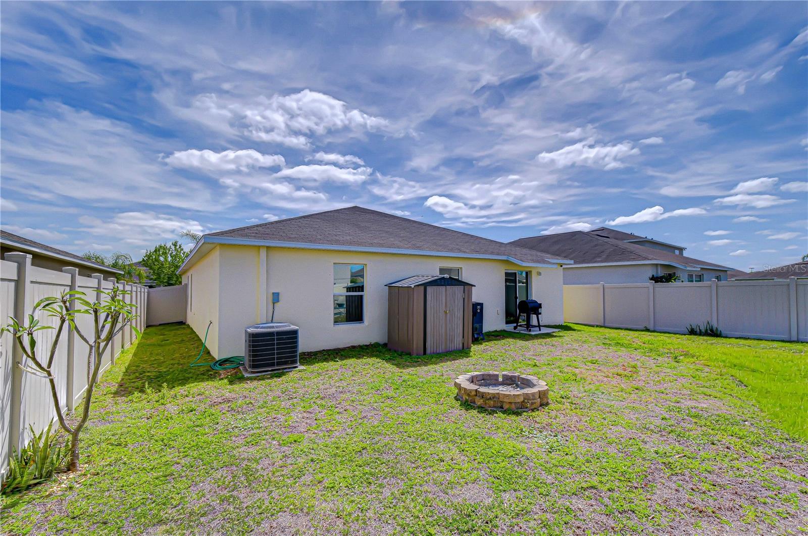 6823 HAZELNUT SPICE DR, SUN CITY CENTER, FL, 33573