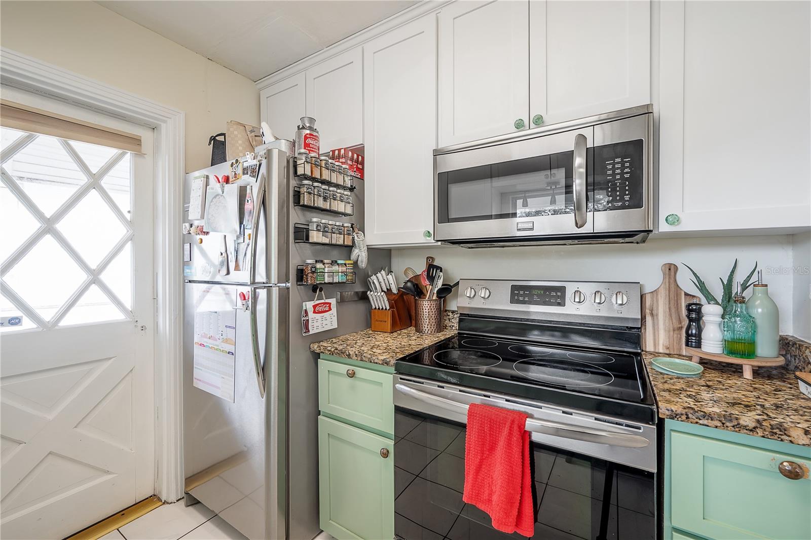 2119 W HENRY AVE, TAMPA, FL, 33603