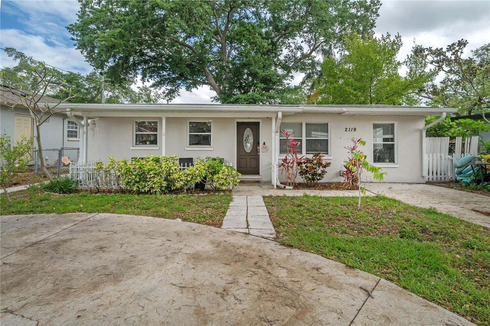 2119 W HENRY AVE, TAMPA, FL, 33603