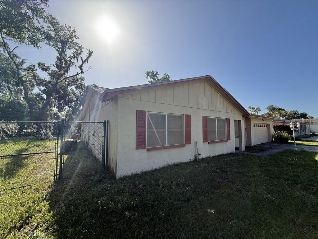 2928 FOREST CIR, SEFFNER, FL, 33584