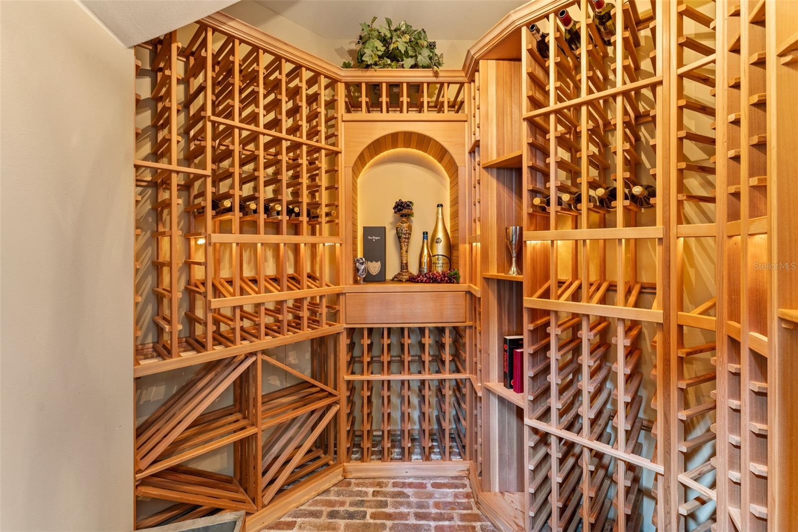 6004 WINDHAM PL, TAMPA, FL, 33647