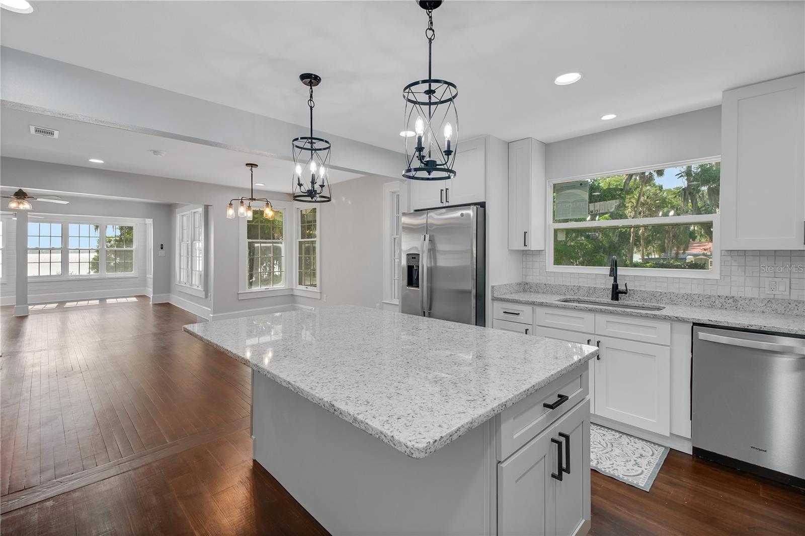 30437 ORANGE DR, LEESBURG, FL, 34748