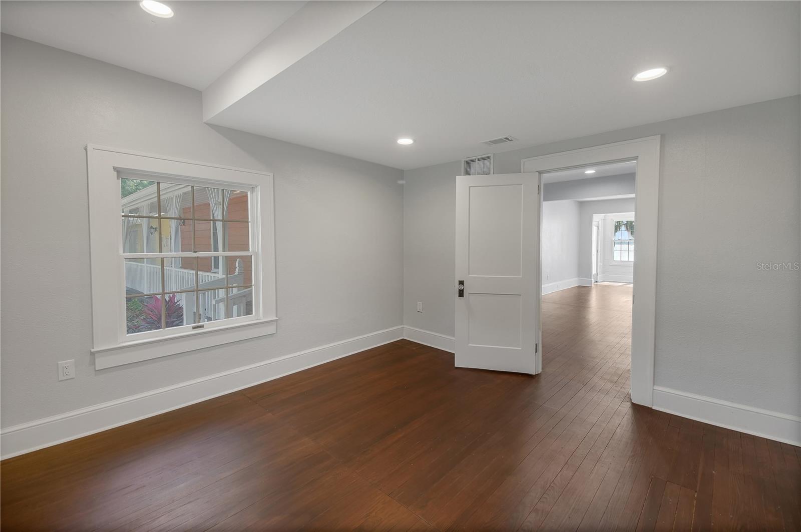 30437 ORANGE DR, LEESBURG, FL, 34748