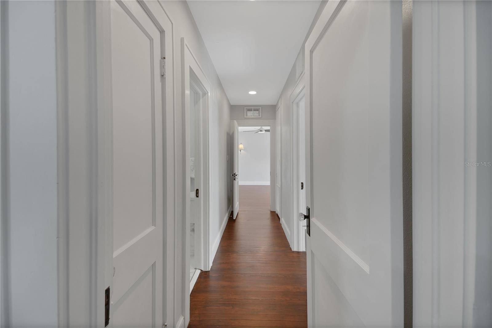 30437 ORANGE DR, LEESBURG, FL, 34748