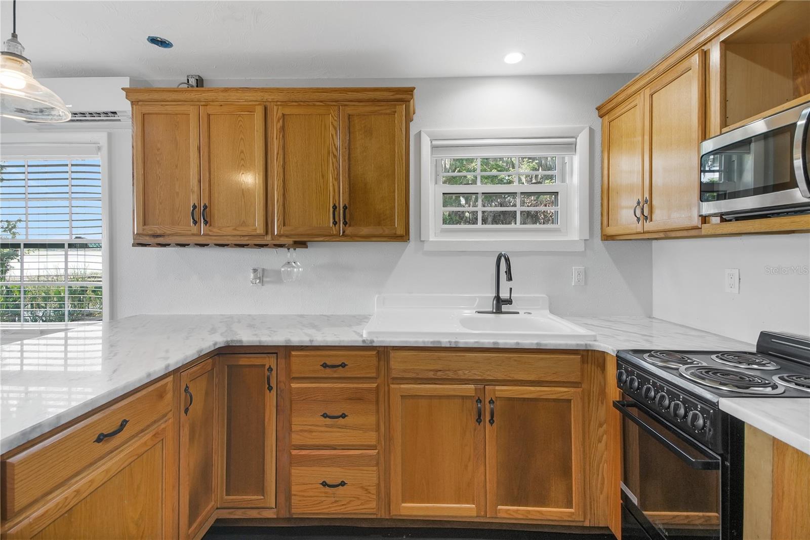 30437 ORANGE DR, LEESBURG, FL, 34748