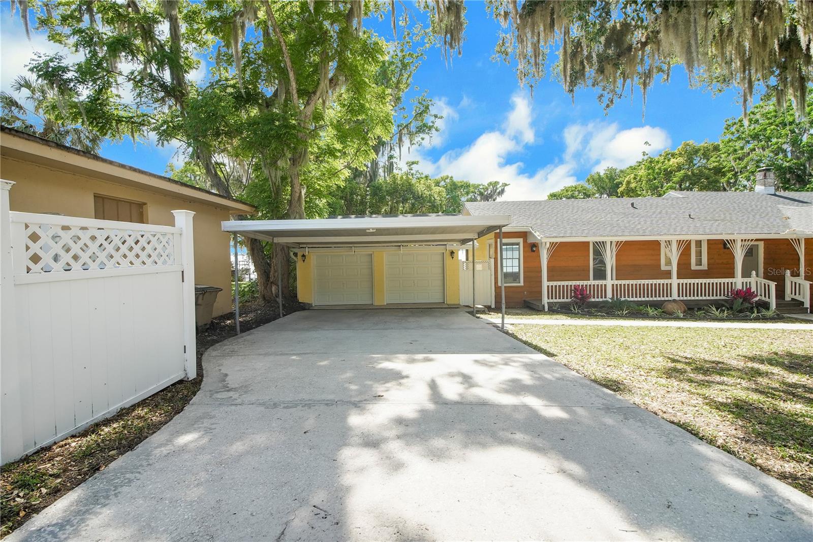 30437 ORANGE DR, LEESBURG, FL, 34748