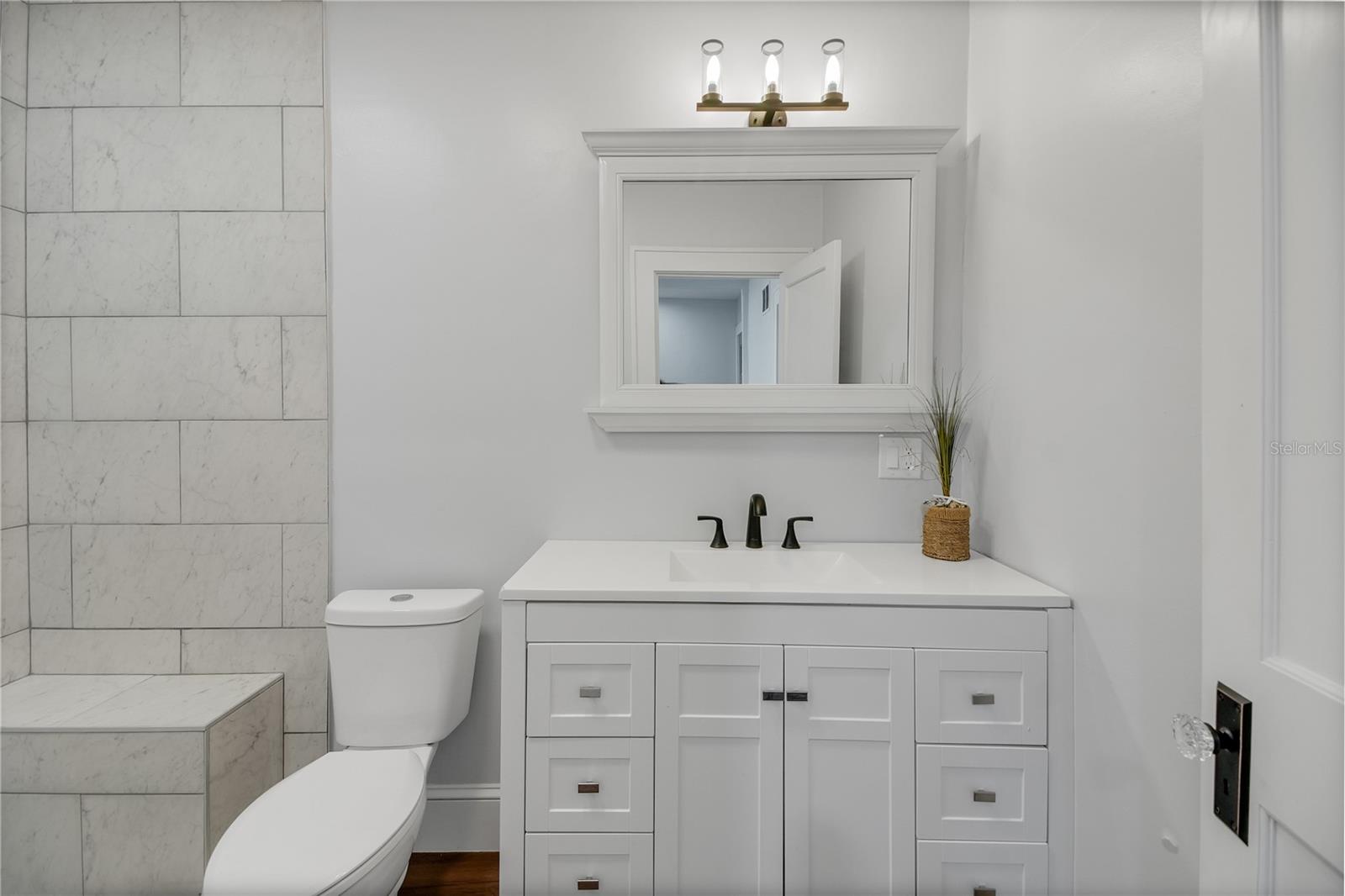 30437 ORANGE DR, LEESBURG, FL, 34748