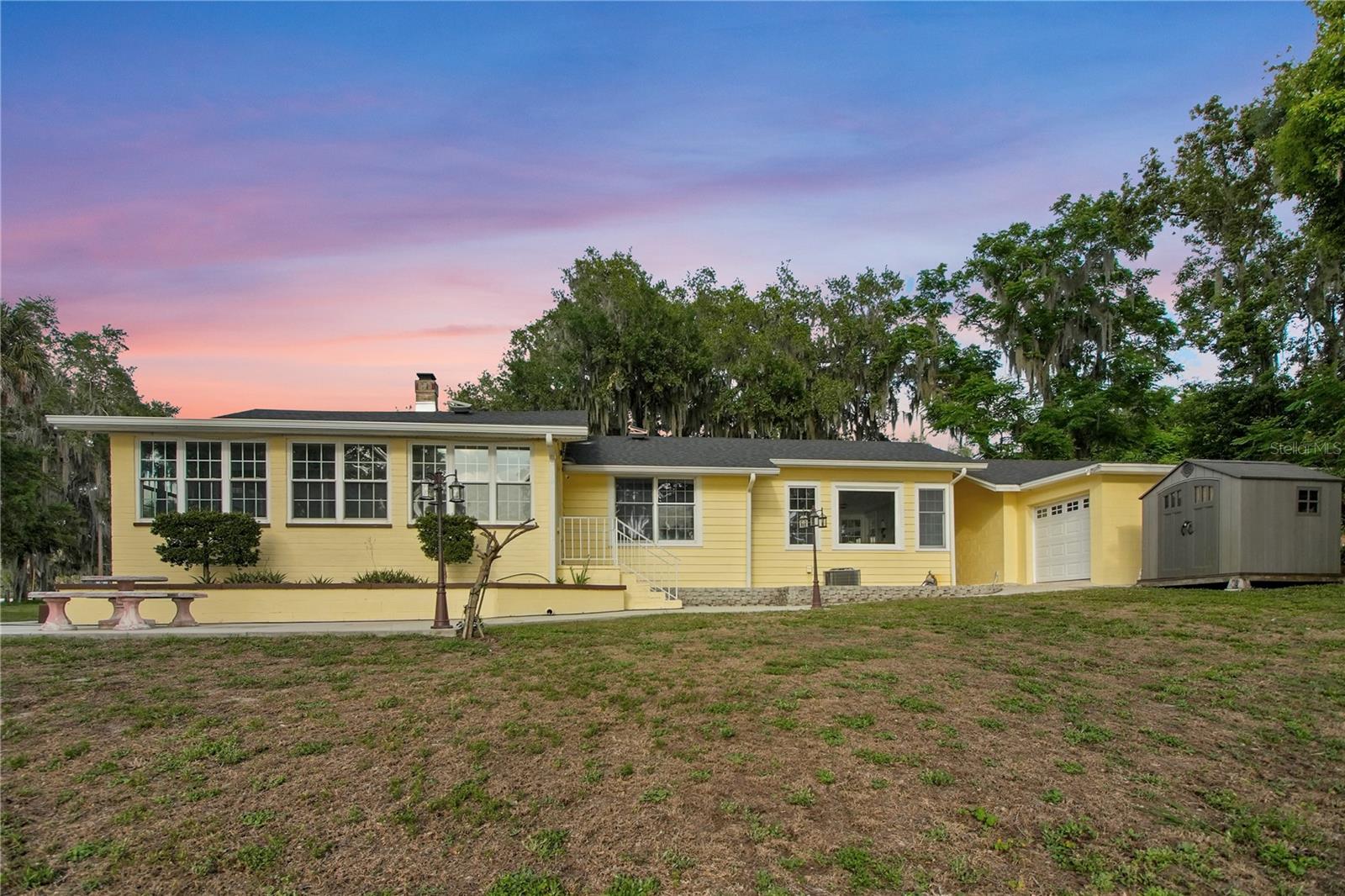 30437 ORANGE DR, LEESBURG, FL, 34748