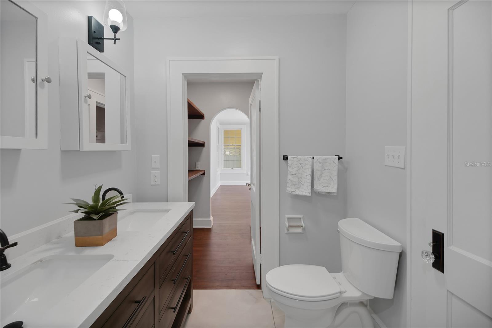 30437 ORANGE DR, LEESBURG, FL, 34748