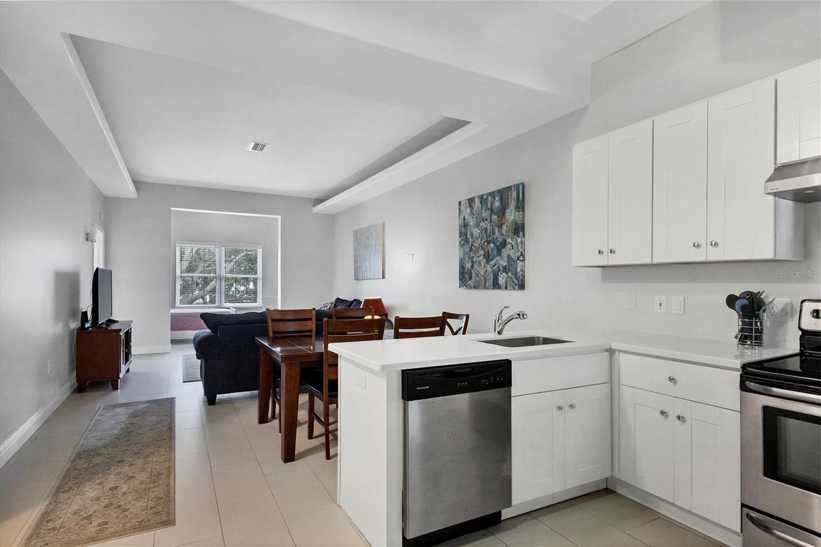 3702 54TH DR W #203, BRADENTON, FL, 34210