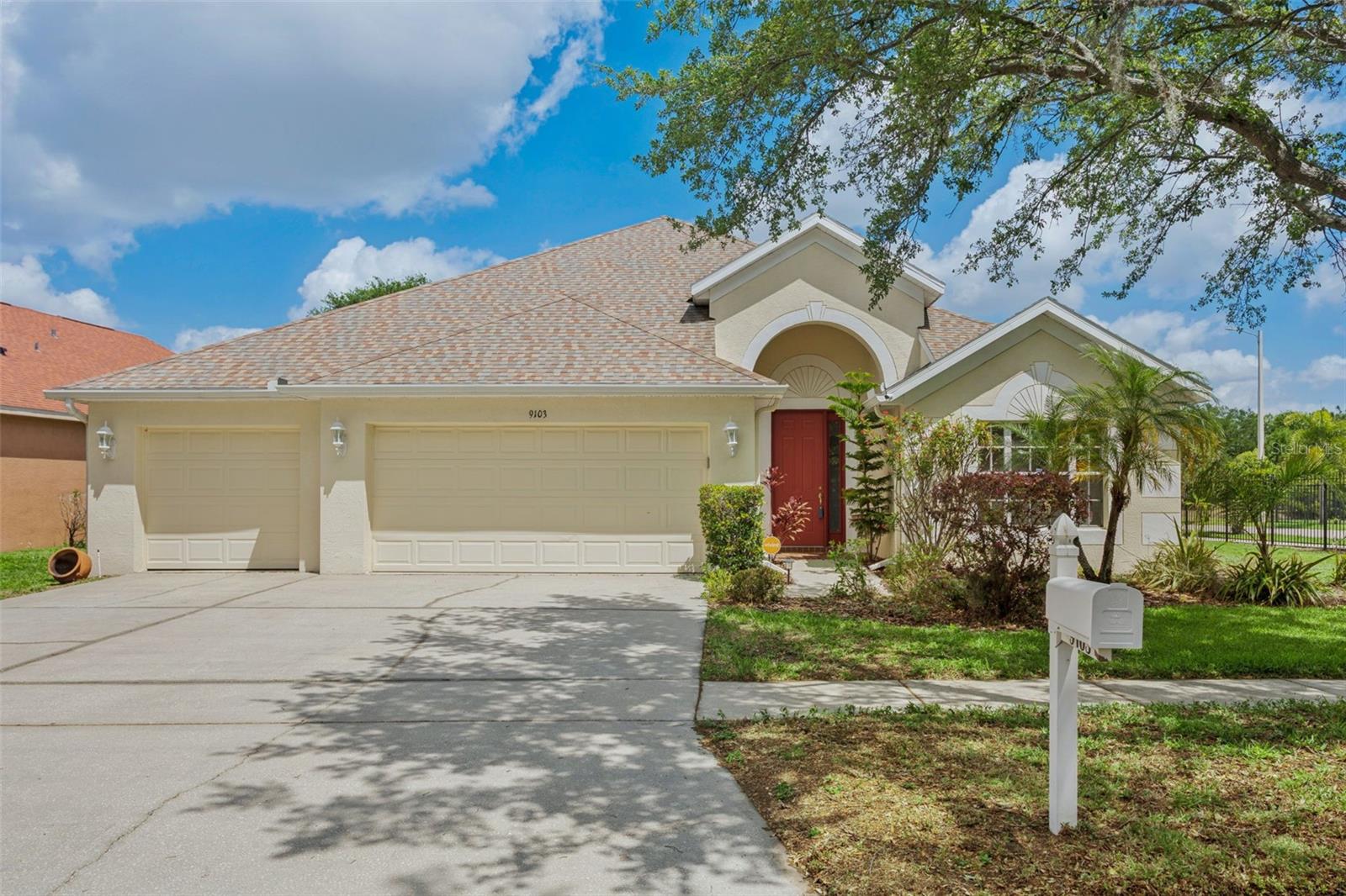 9103 PINEBREEZE DR, RIVERVIEW, FL, 33578