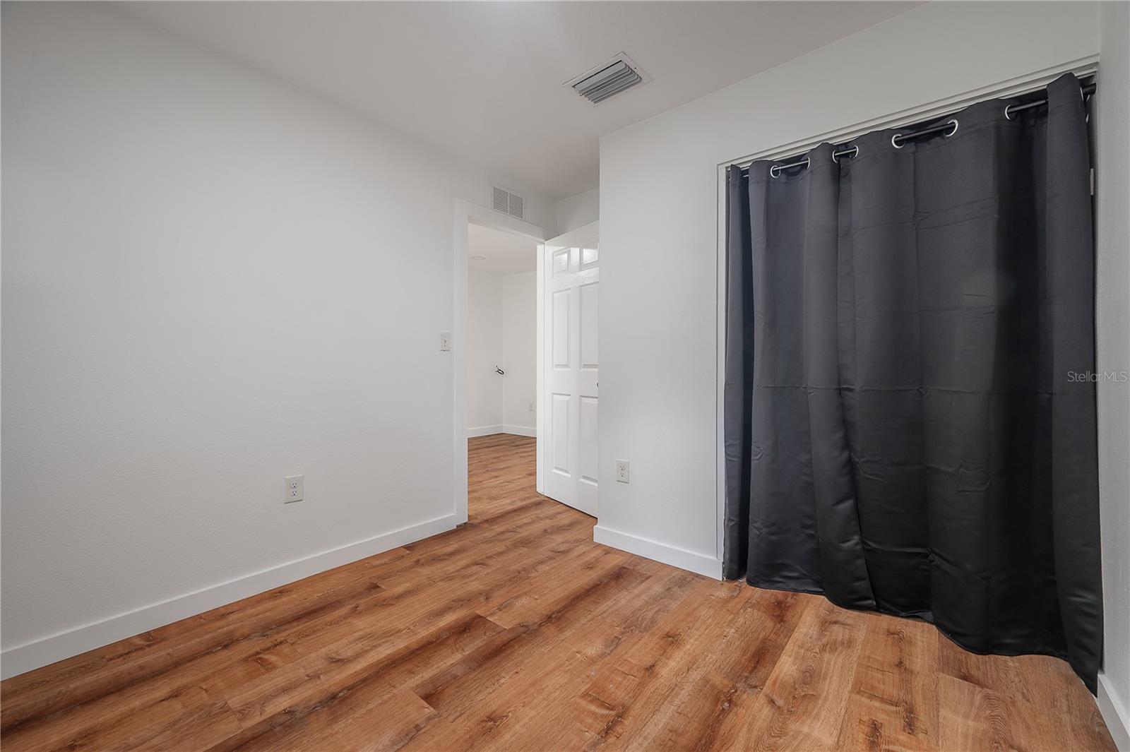 2307 E OSBORNE AVE, TAMPA, FL, 33610