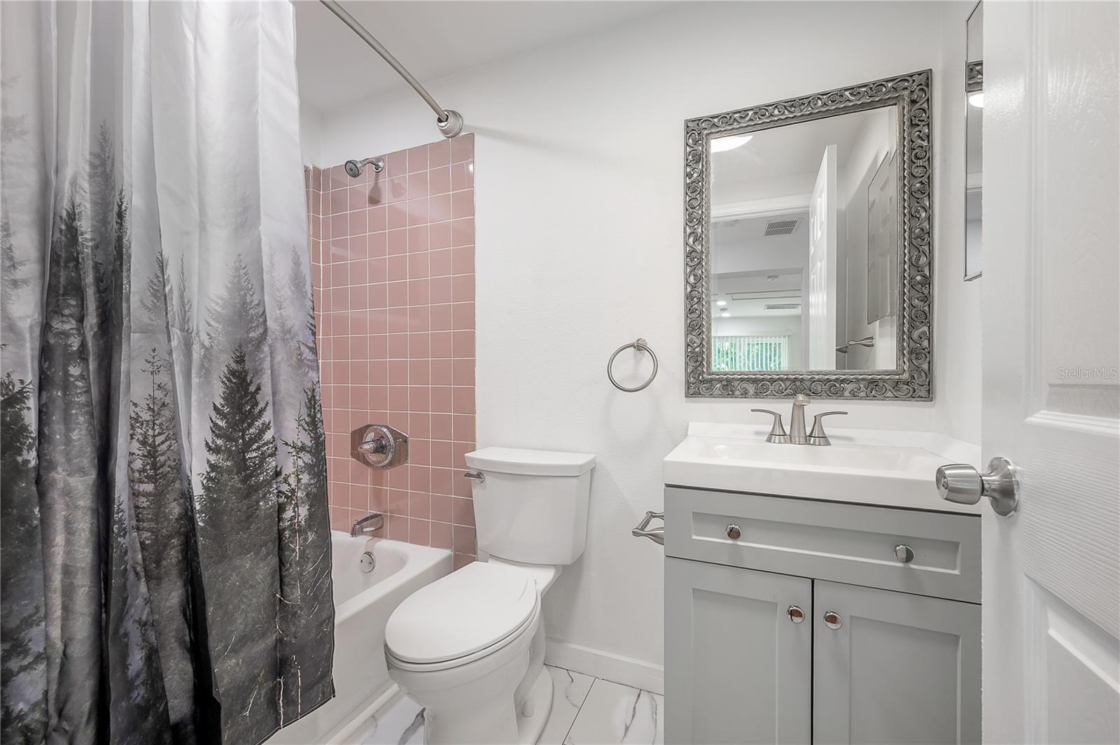 2307 E OSBORNE AVE, TAMPA, FL, 33610