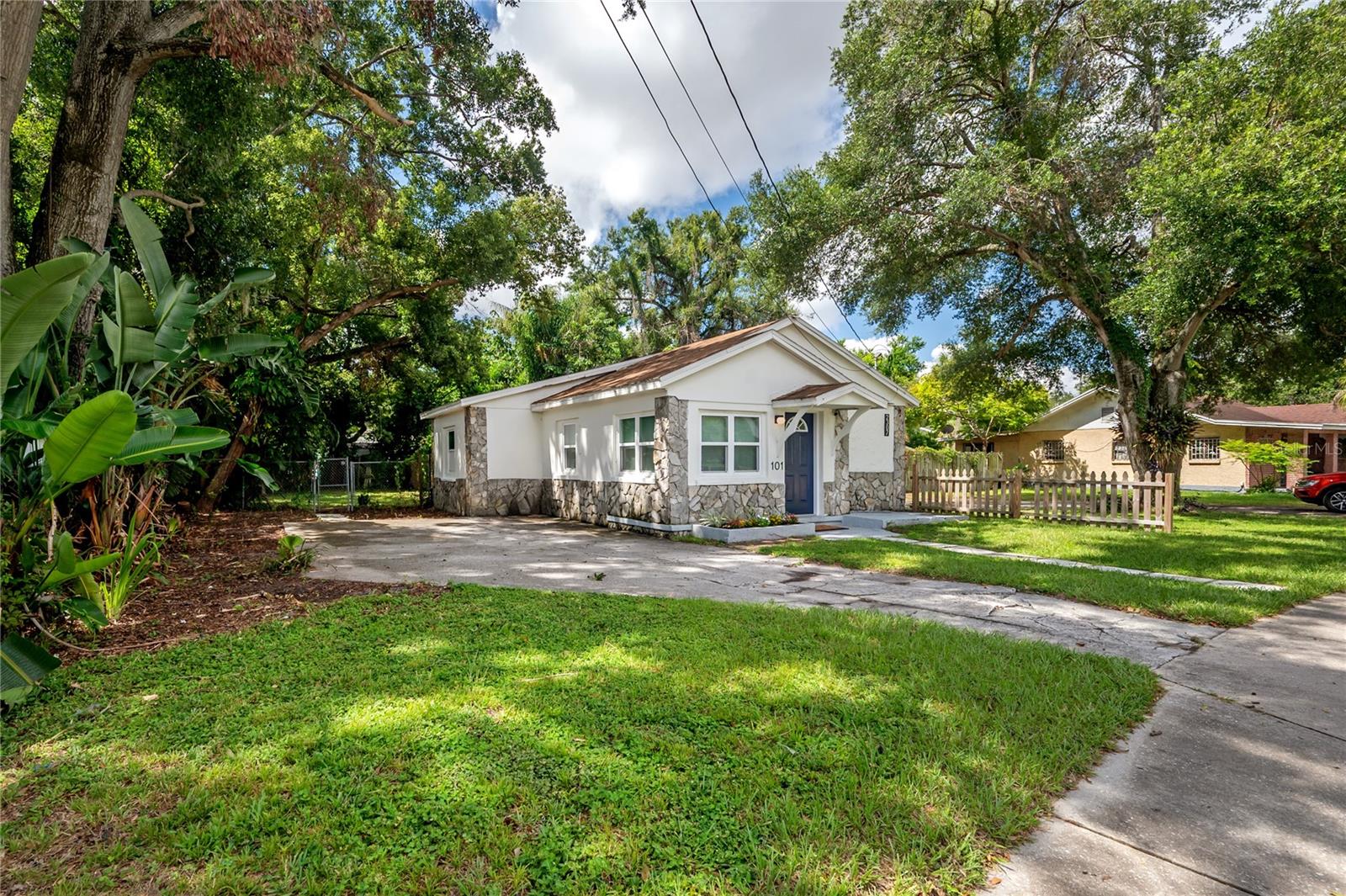 2307 E OSBORNE AVE, TAMPA, FL, 33610