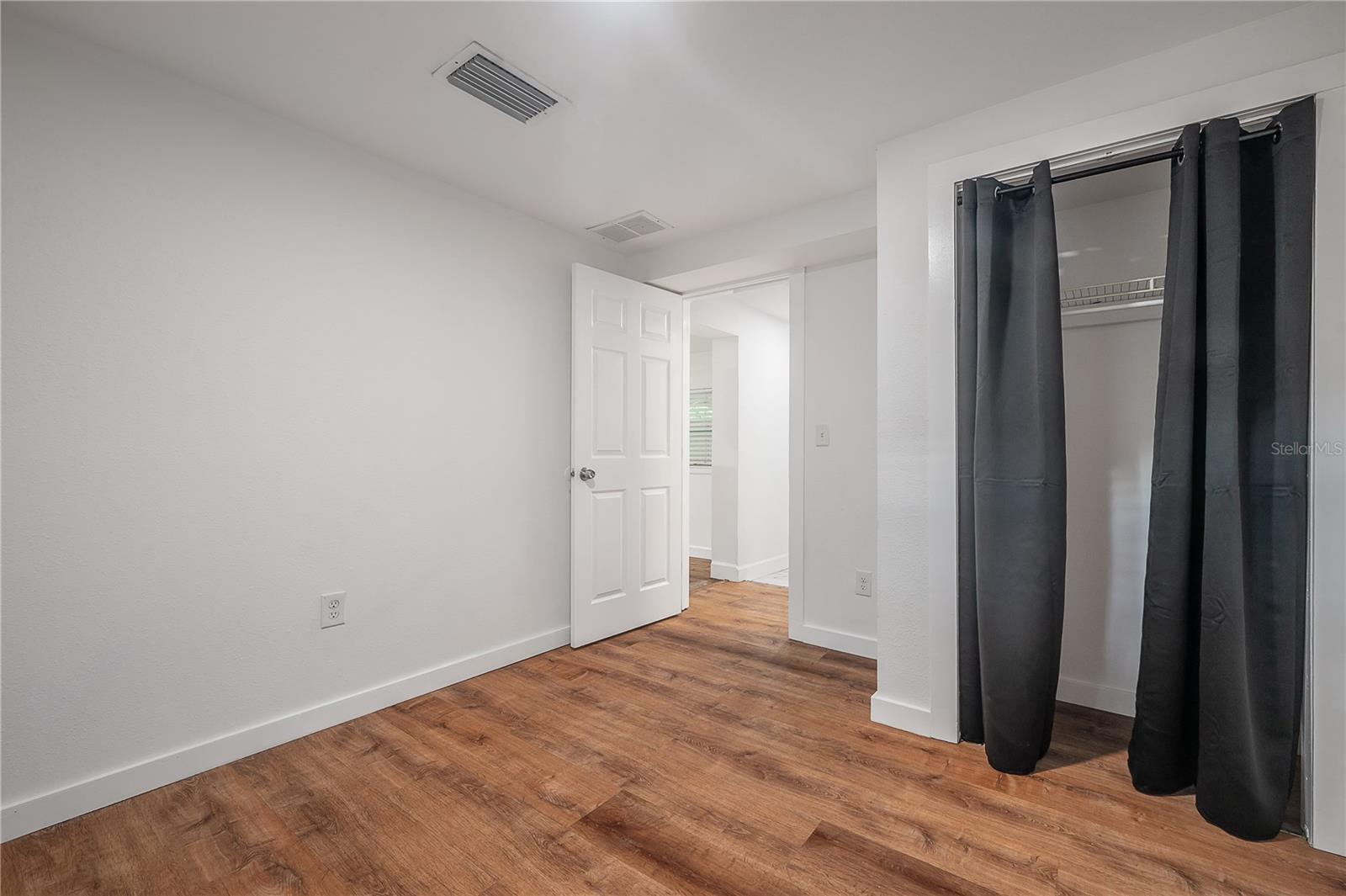 2307 E OSBORNE AVE, TAMPA, FL, 33610