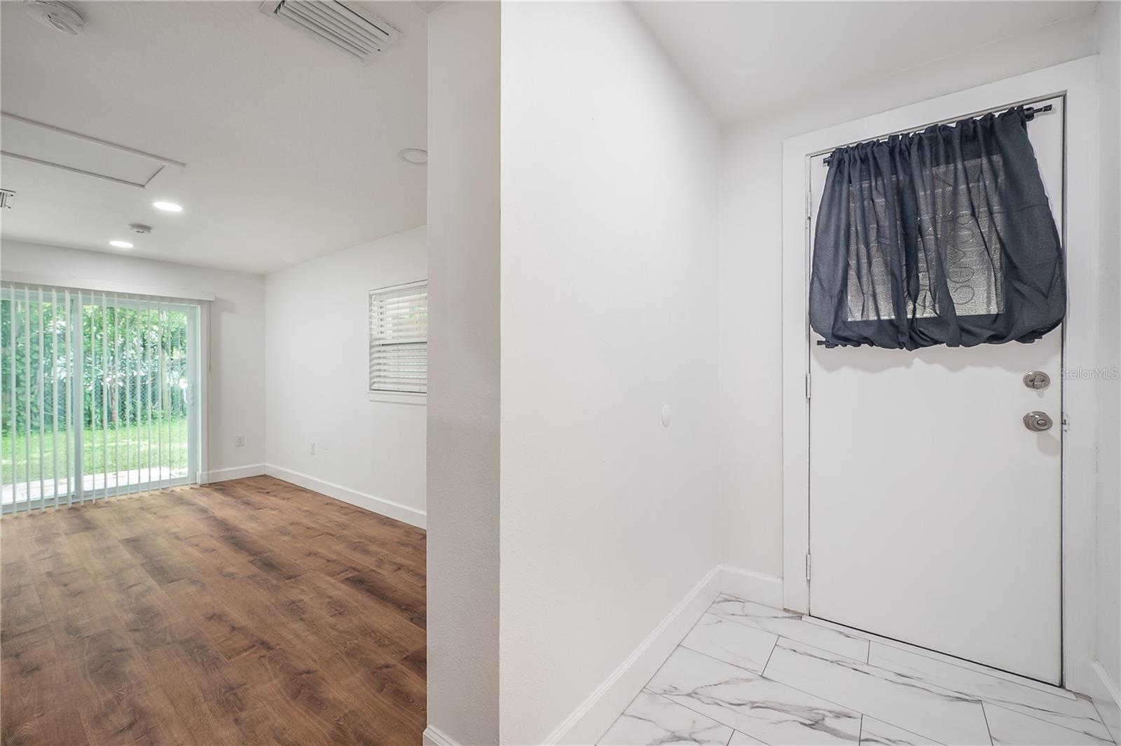 2307 E OSBORNE AVE, TAMPA, FL, 33610