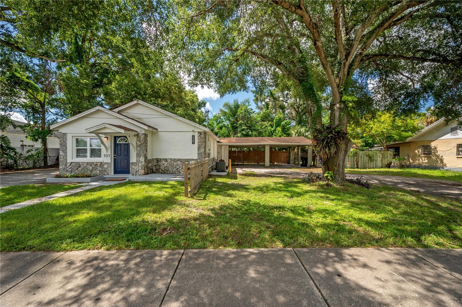 2307 E OSBORNE AVE, TAMPA, FL, 33610