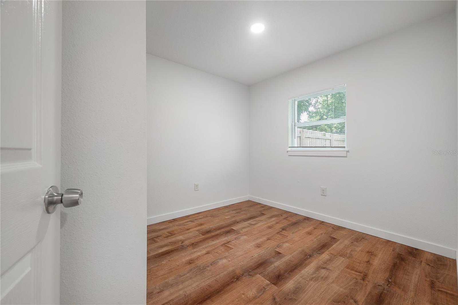 2307 E OSBORNE AVE, TAMPA, FL, 33610