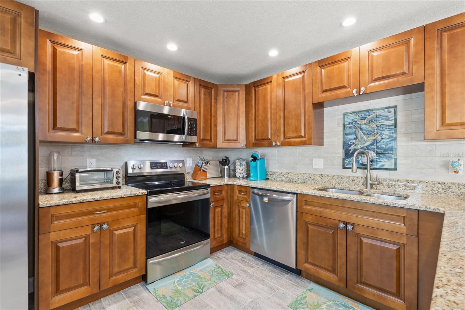 5243 BEACH DR SE #B, ST PETERSBURG, FL, 33705