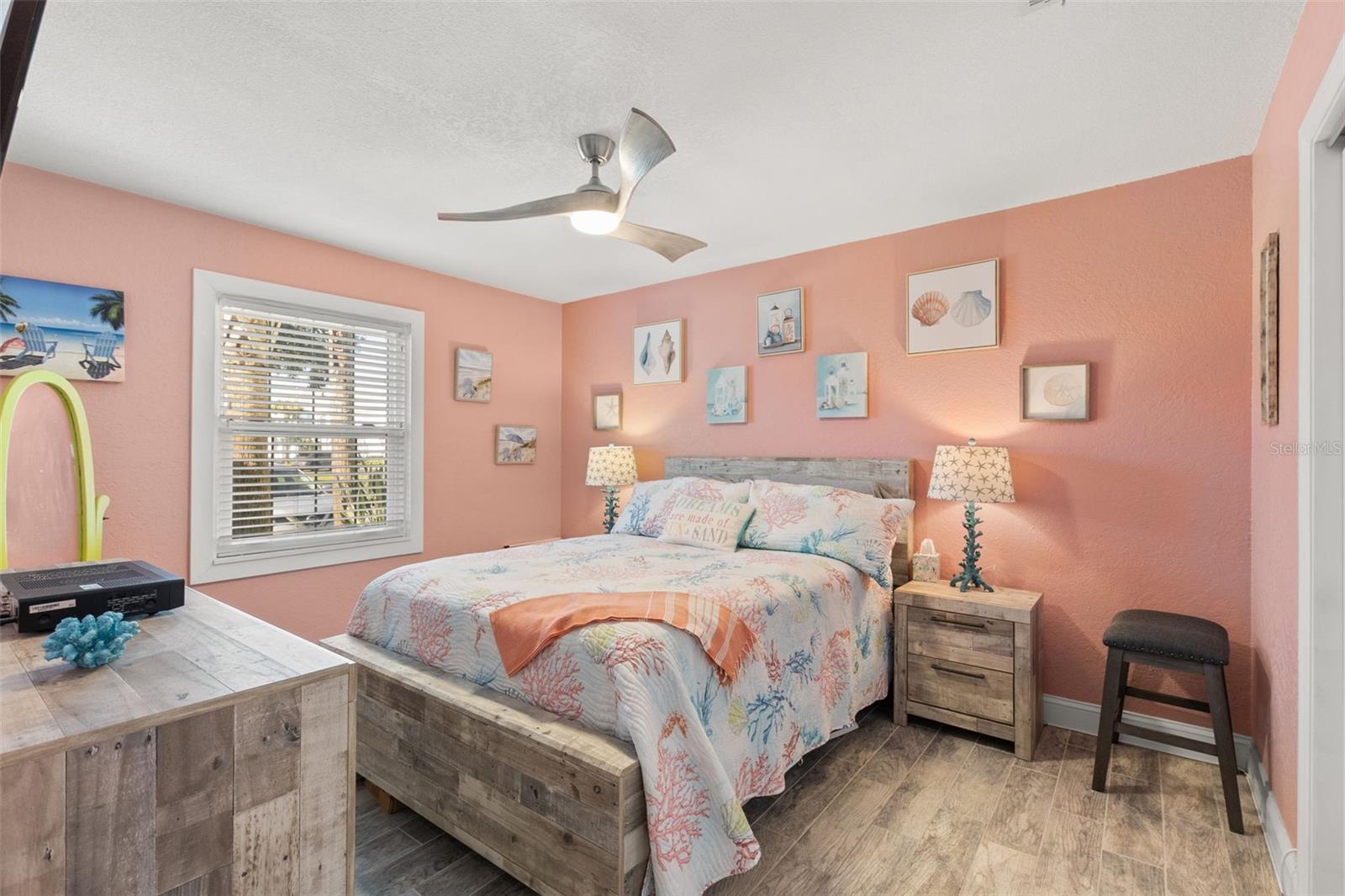 5243 BEACH DR SE #B, ST PETERSBURG, FL, 33705