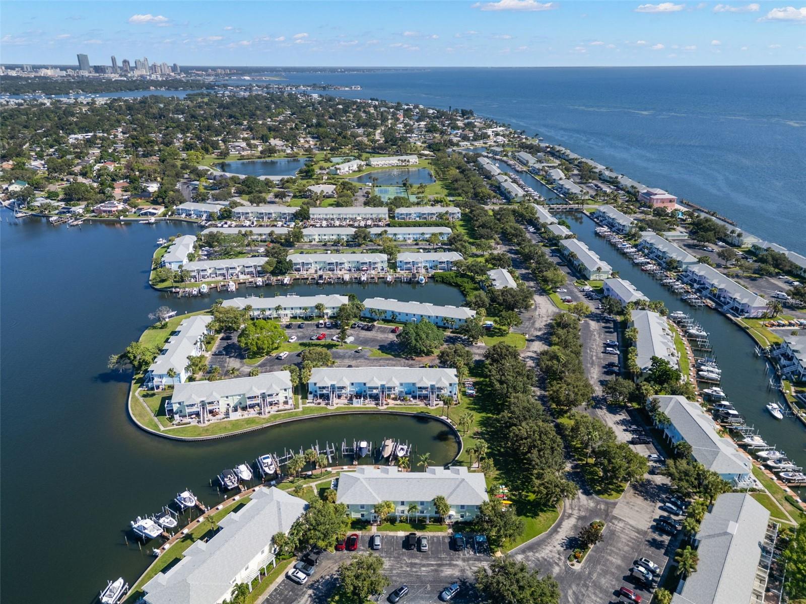 5243 BEACH DR SE #B, ST PETERSBURG, FL, 33705