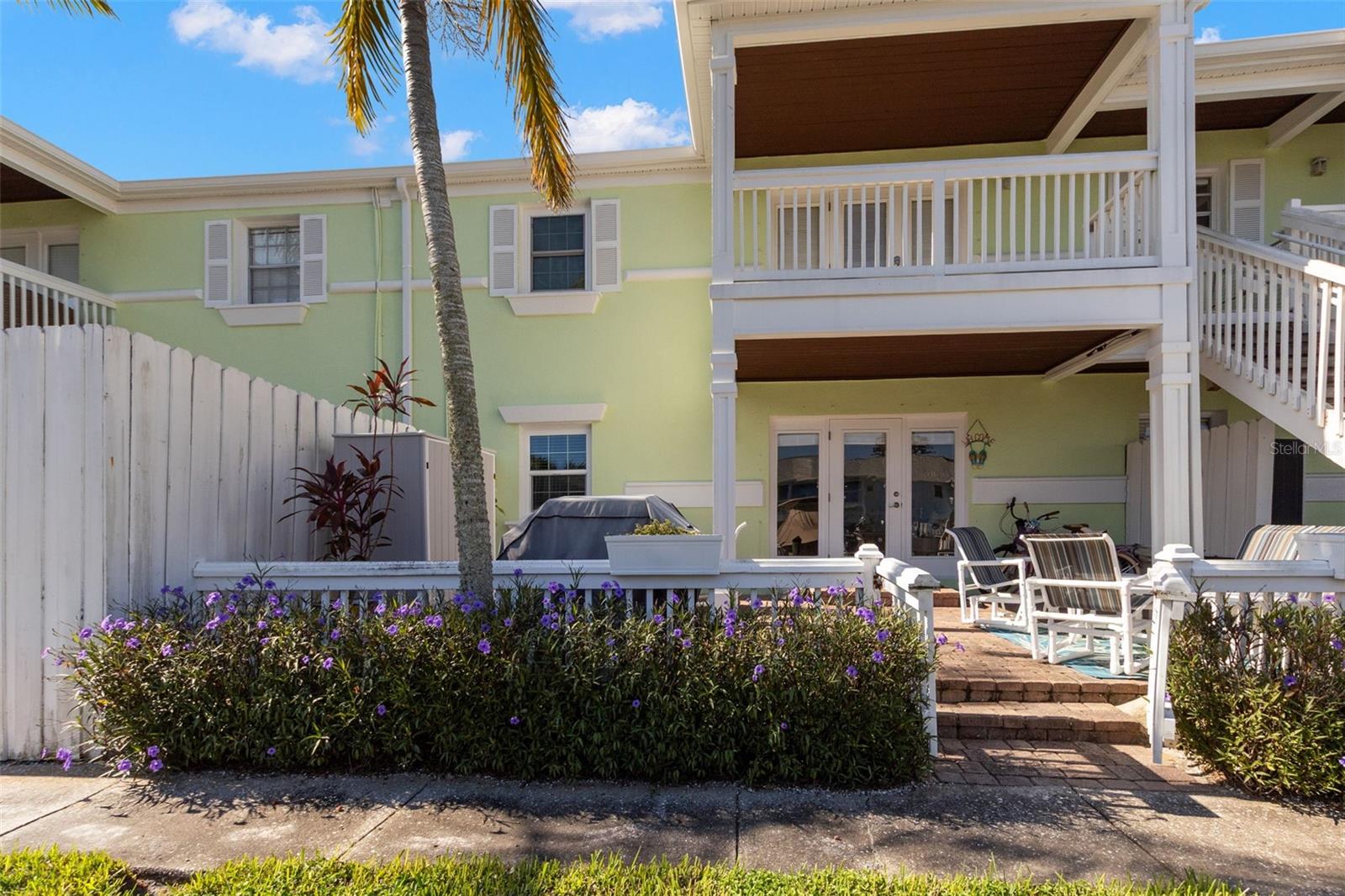 5243 BEACH DR SE #B, ST PETERSBURG, FL, 33705