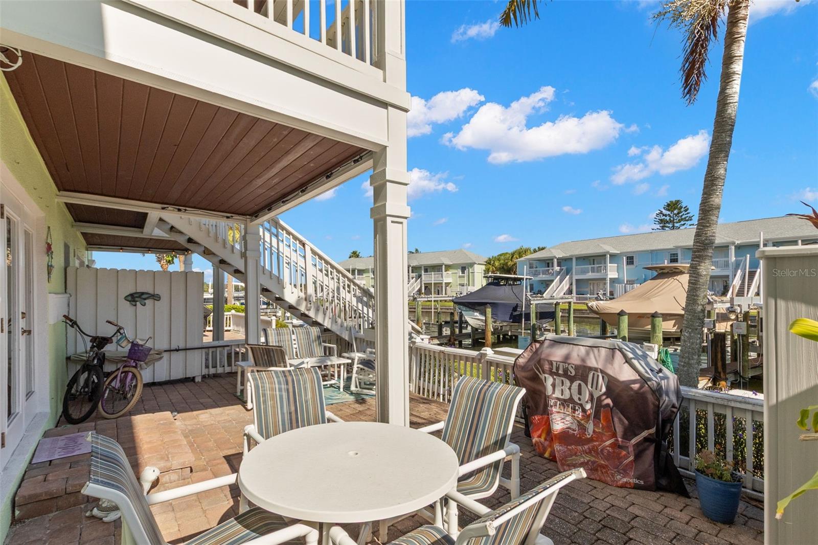 5243 BEACH DR SE #B, ST PETERSBURG, FL, 33705