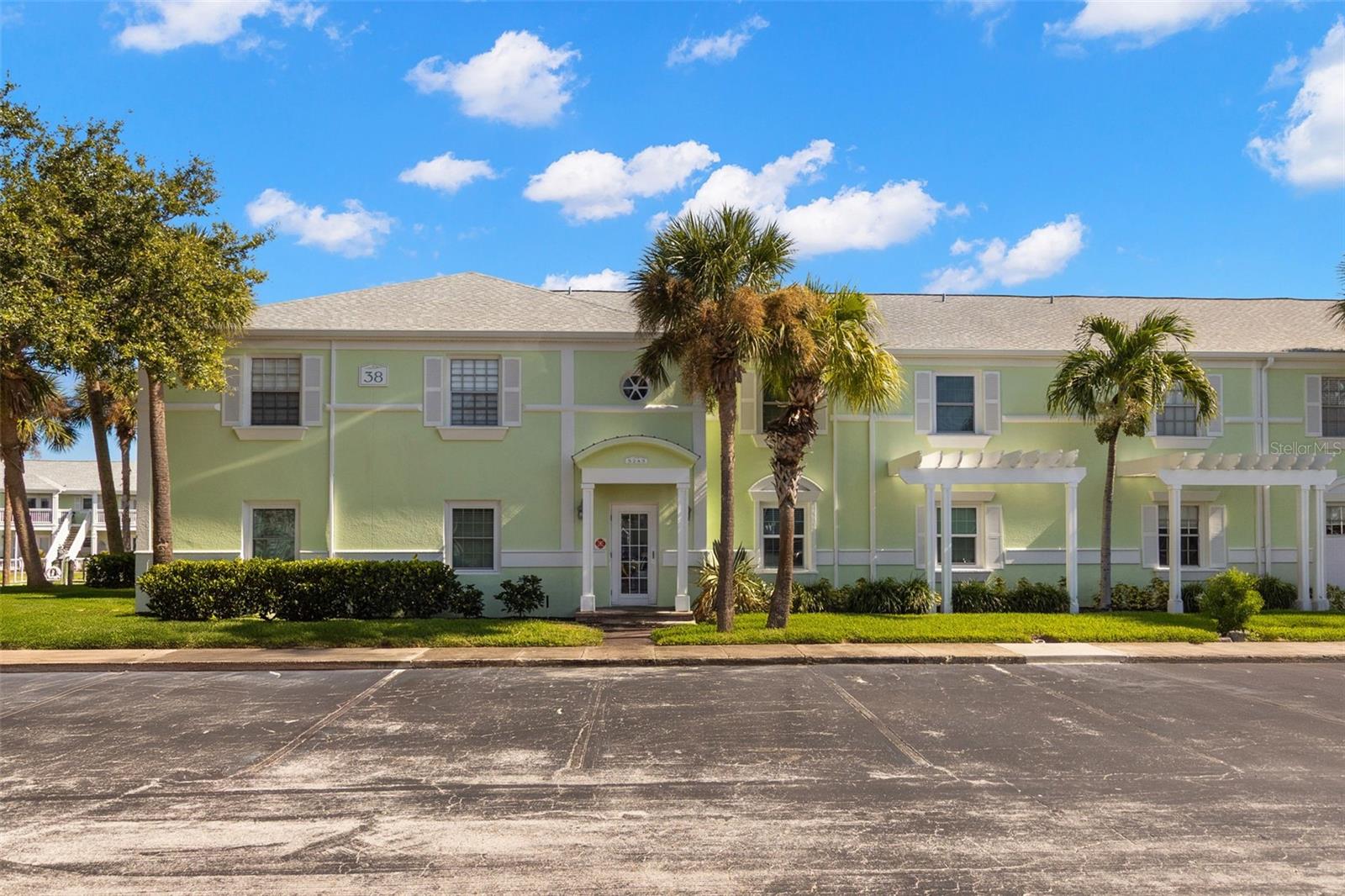 5243 BEACH DR SE #B, ST PETERSBURG, FL, 33705