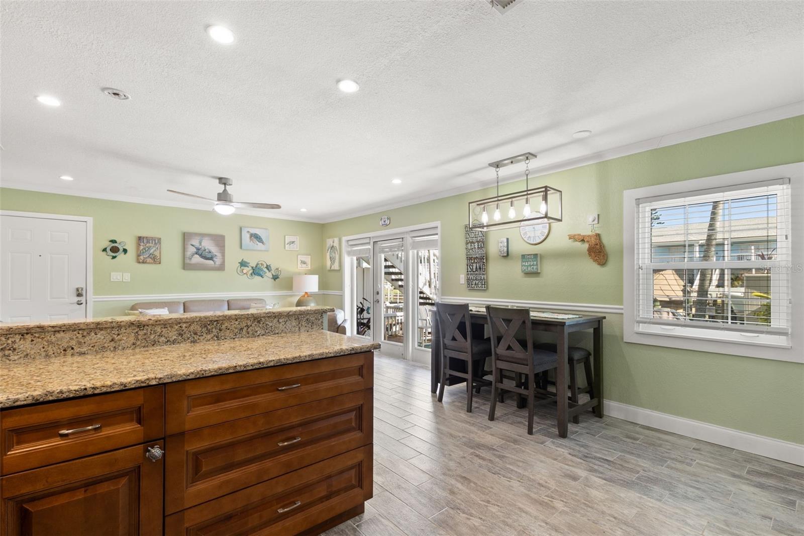 5243 BEACH DR SE #B, ST PETERSBURG, FL, 33705