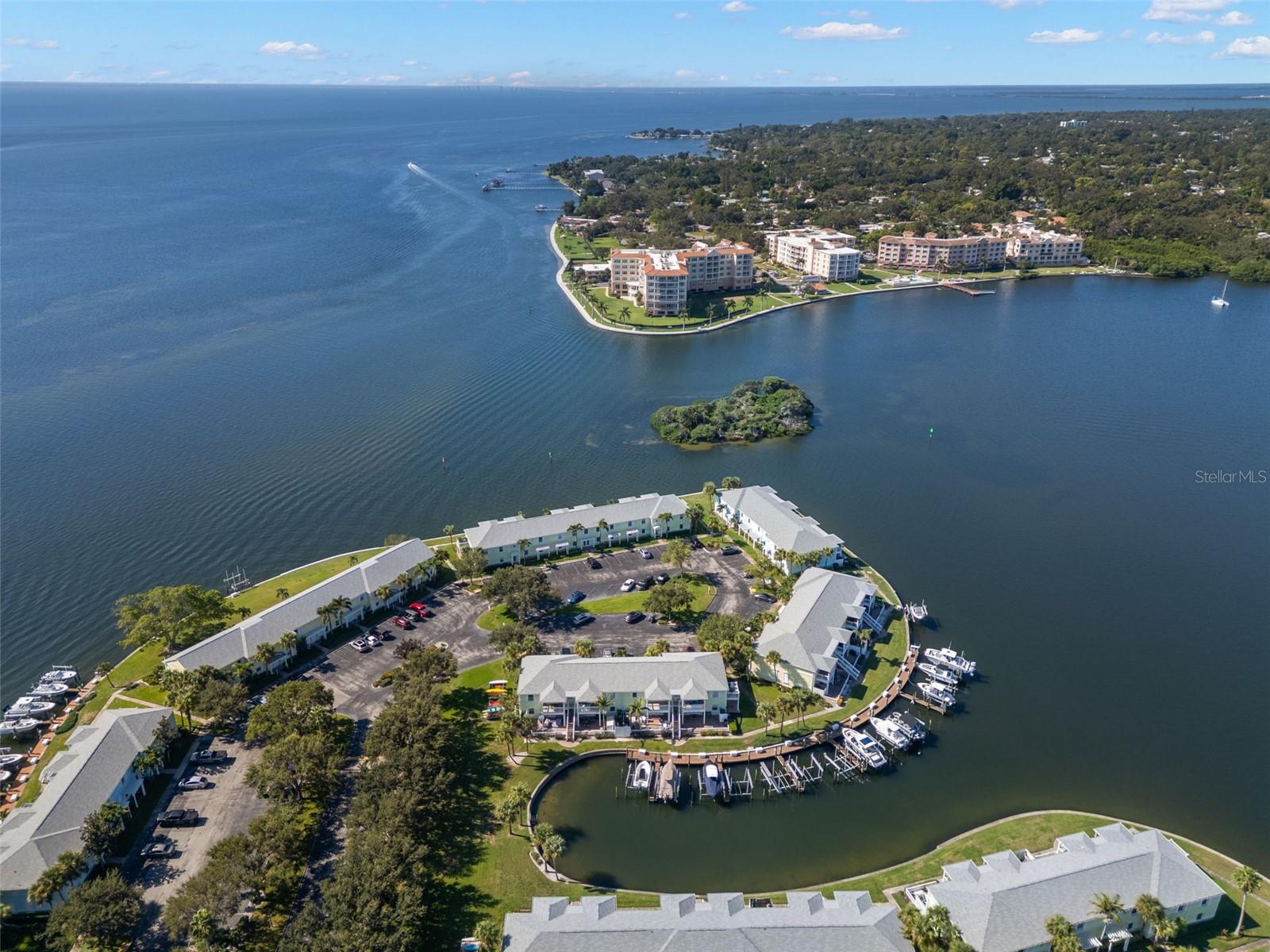 5243 BEACH DR SE #B, ST PETERSBURG, FL, 33705