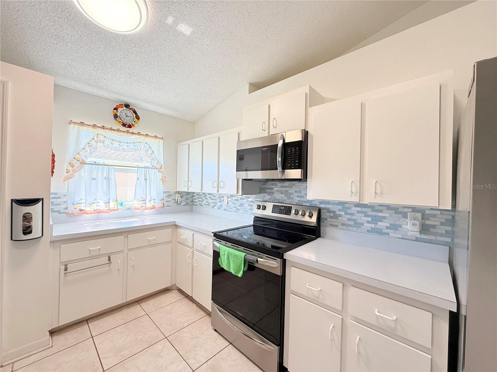 302 MIAMI PL, KISSIMMEE, FL, 34759