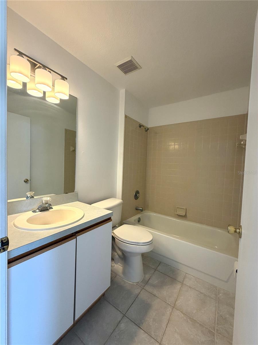 9176 FORT JEFFERSON BLVD, ORLANDO, FL, 32822