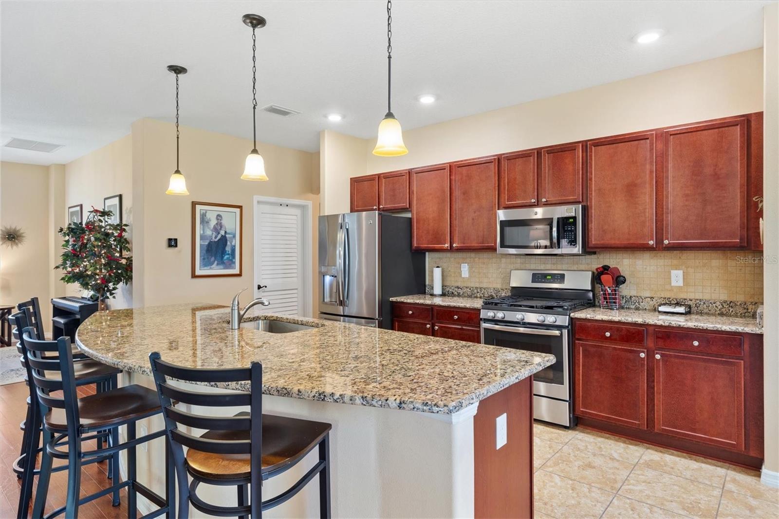 26605 AUGUSTA SPRINGS CIR, LEESBURG, FL, 34748