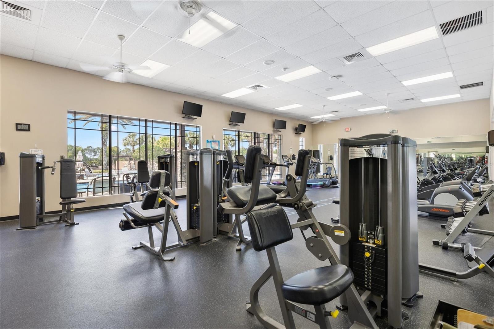 26605 AUGUSTA SPRINGS CIR, LEESBURG, FL, 34748