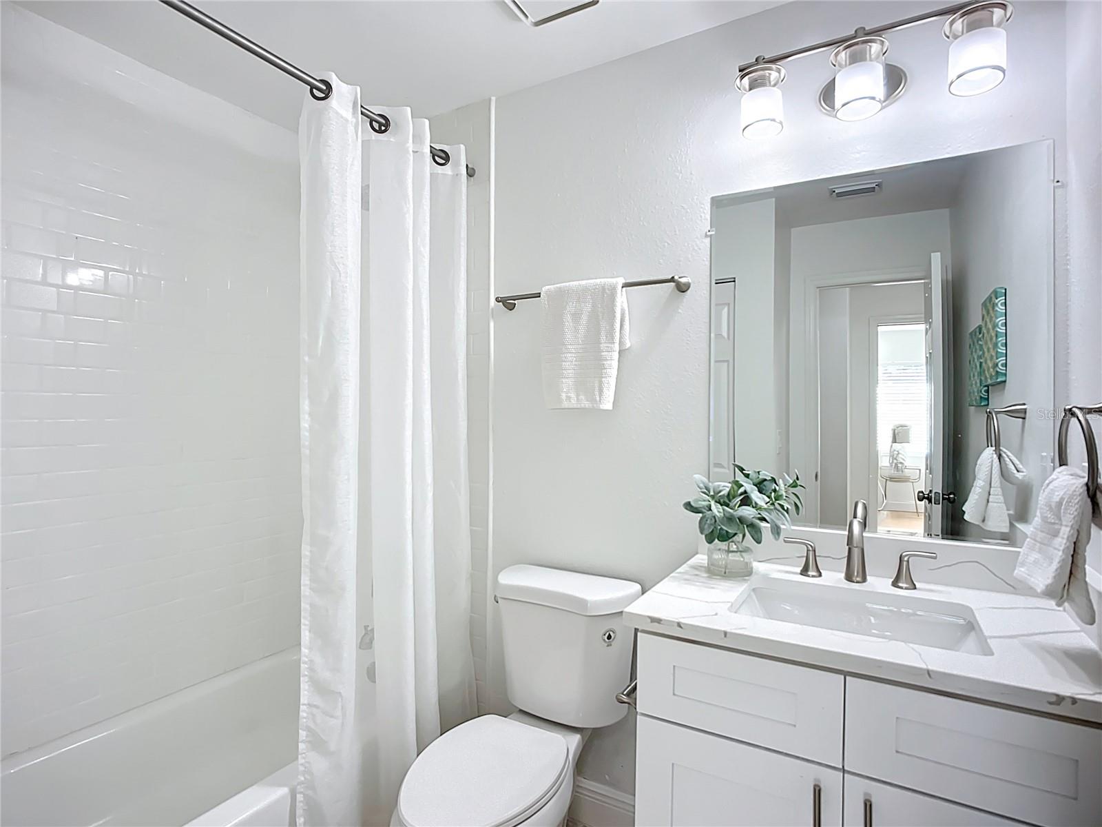 2014 HAMPSTEAD CIR, SUN CITY CENTER, FL, 33573