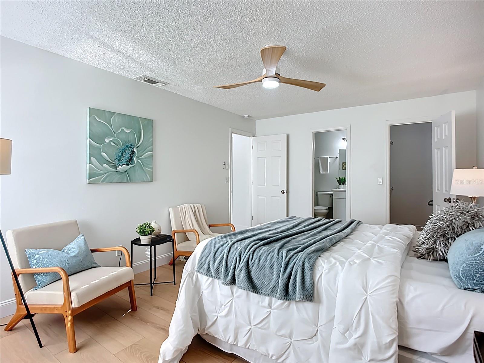 2014 HAMPSTEAD CIR, SUN CITY CENTER, FL, 33573