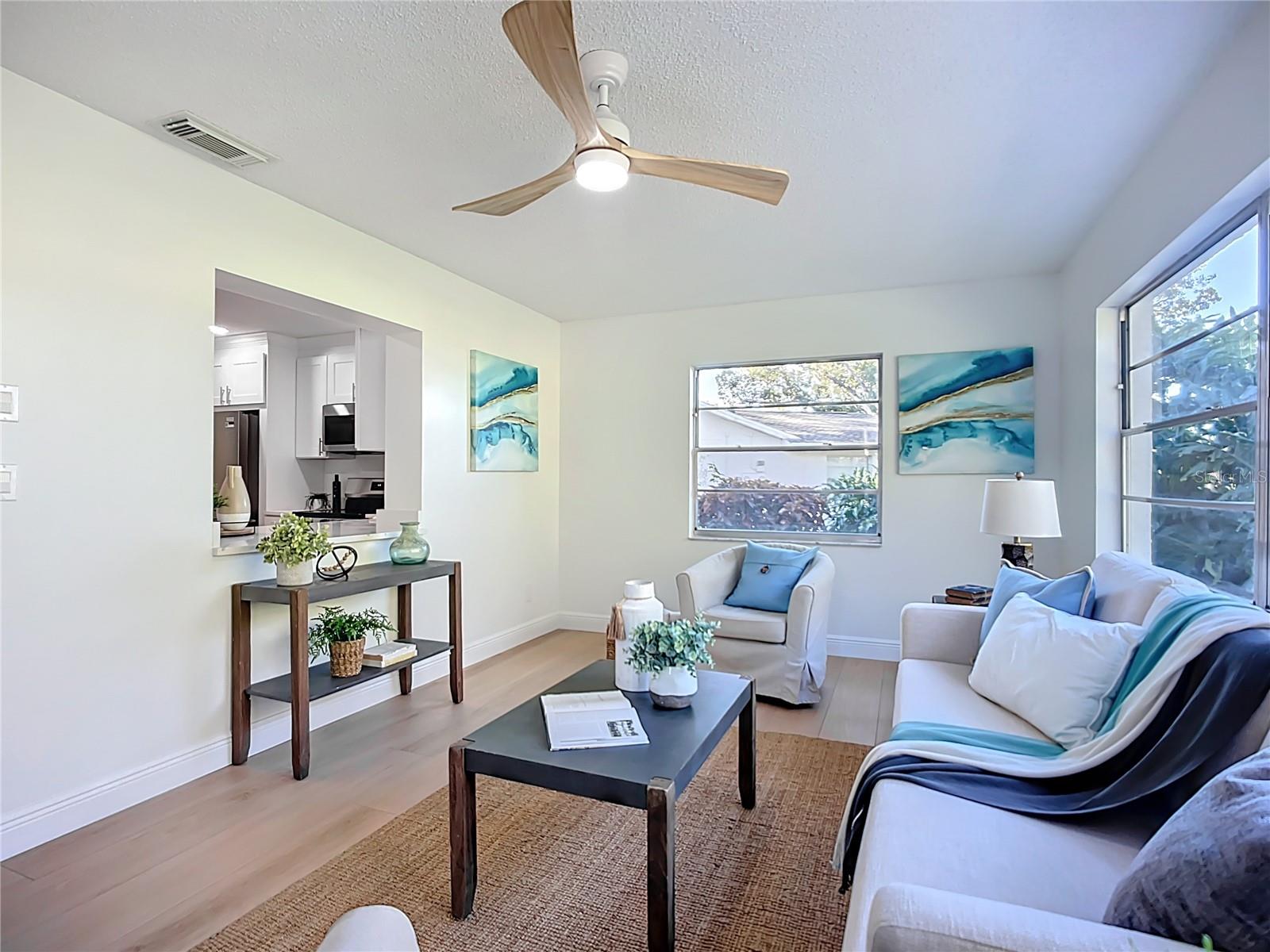 2014 HAMPSTEAD CIR, SUN CITY CENTER, FL, 33573