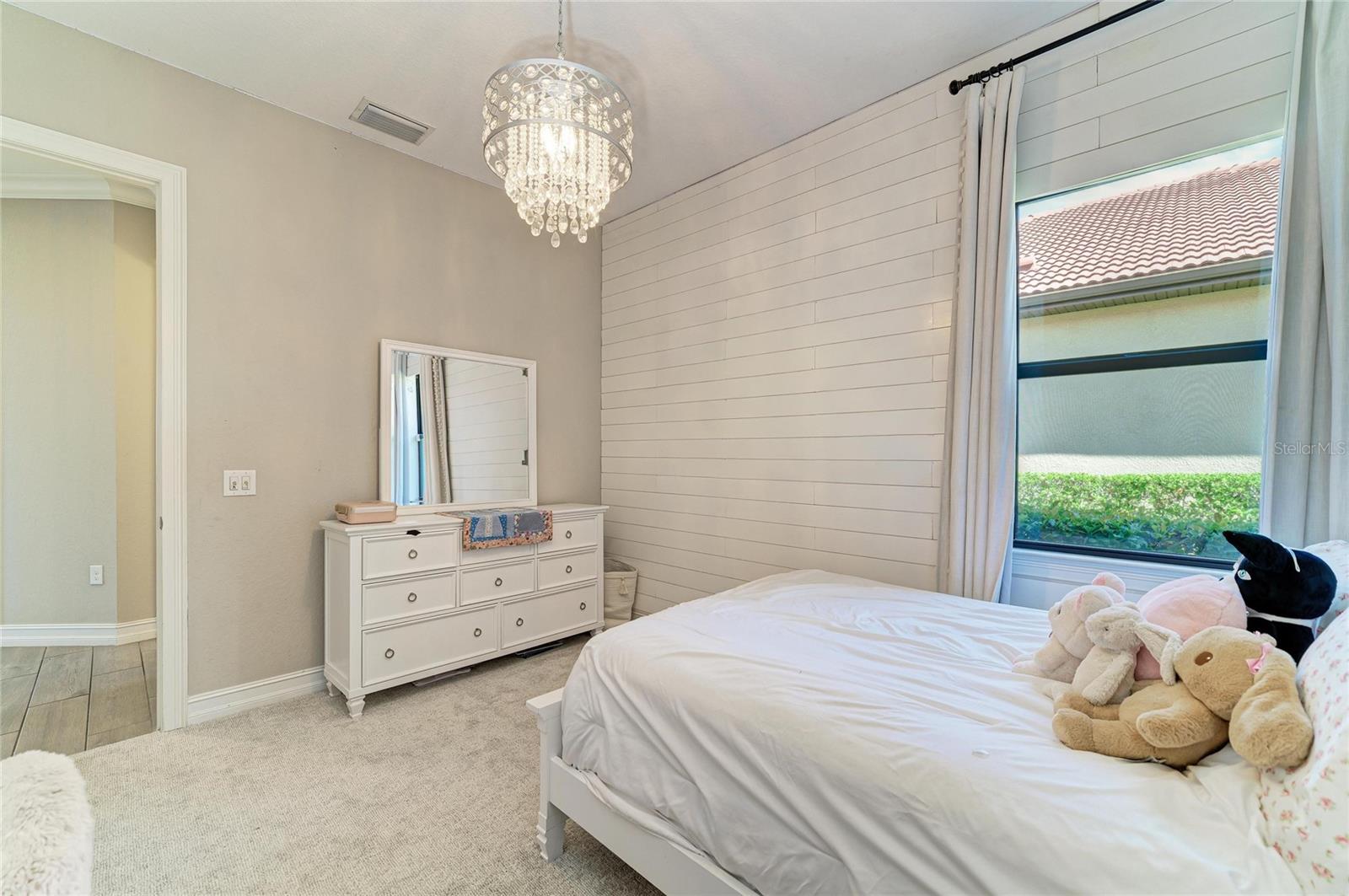 352 MARAVIYA BLVD, NOKOMIS, FL, 34275