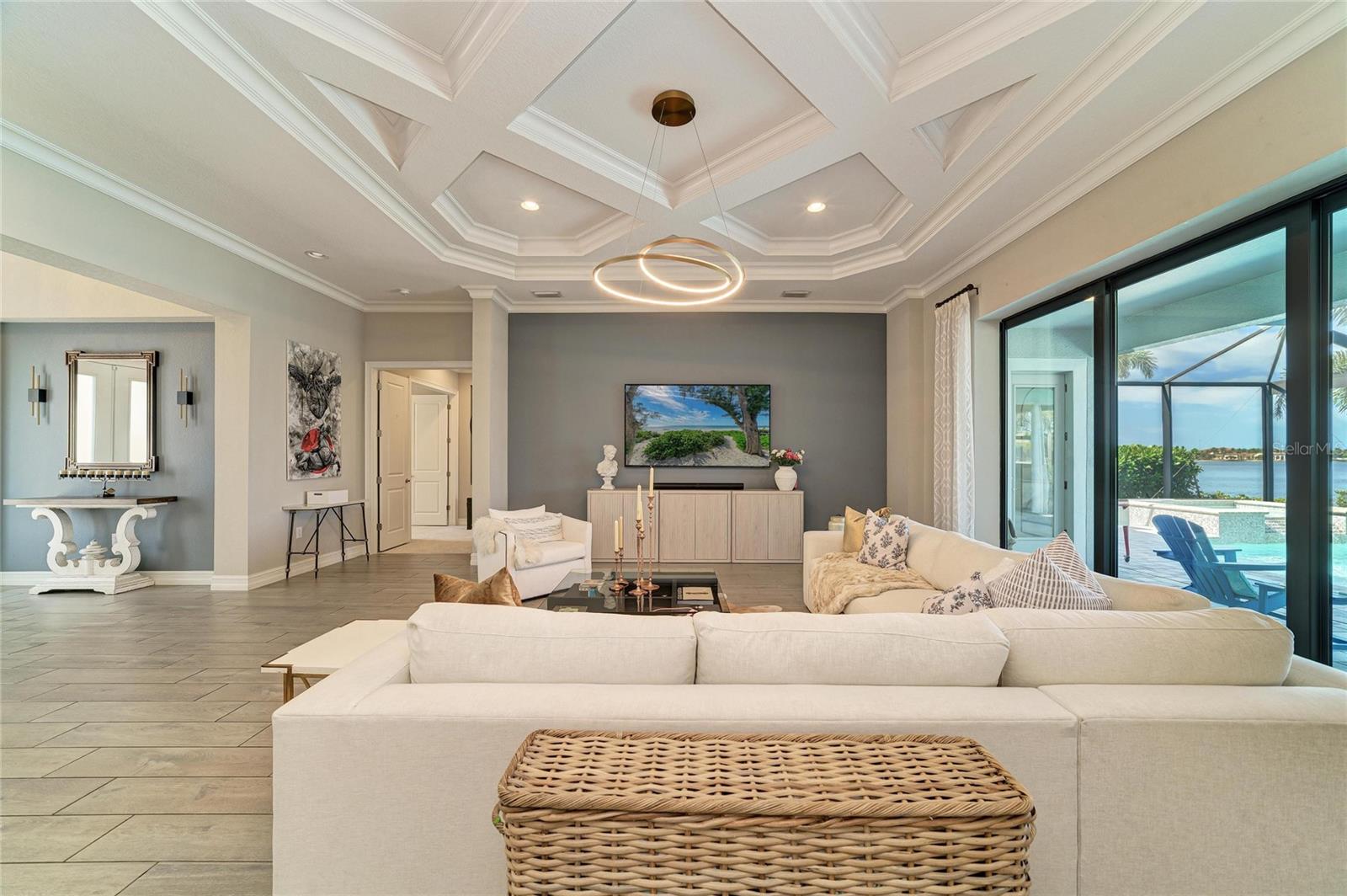 352 MARAVIYA BLVD, NOKOMIS, FL, 34275