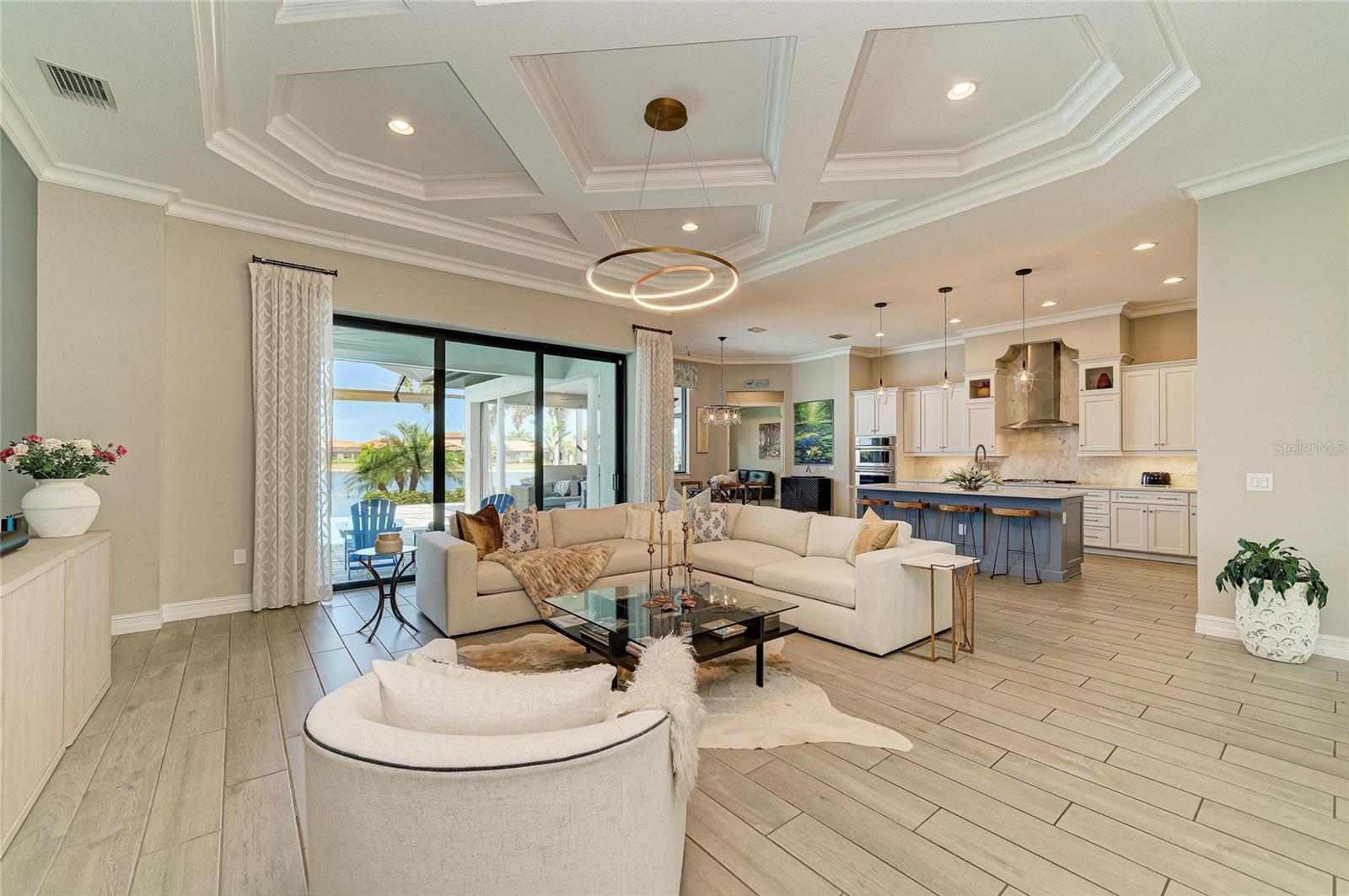 352 MARAVIYA BLVD, NOKOMIS, FL, 34275