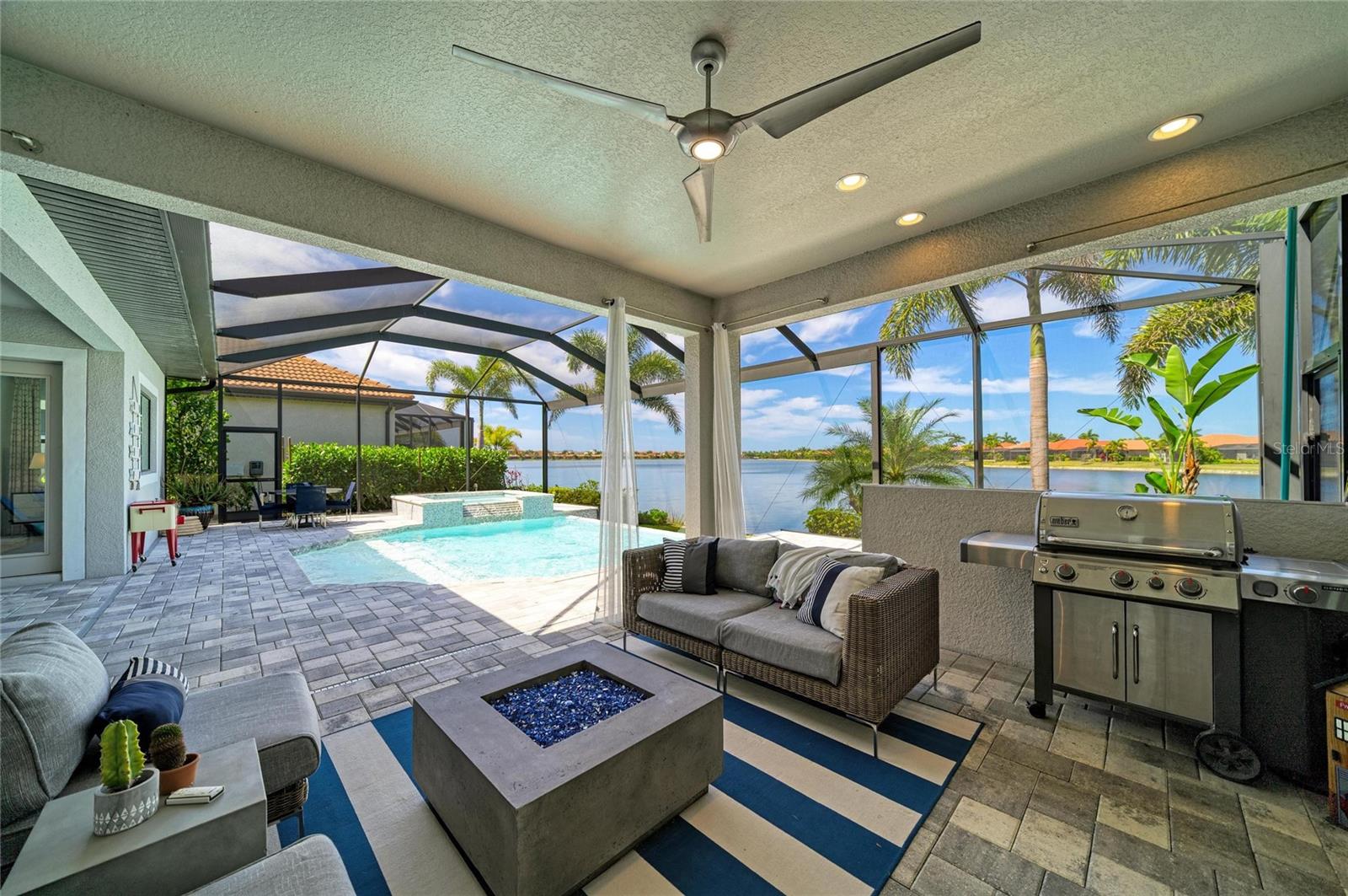 352 MARAVIYA BLVD, NOKOMIS, FL, 34275