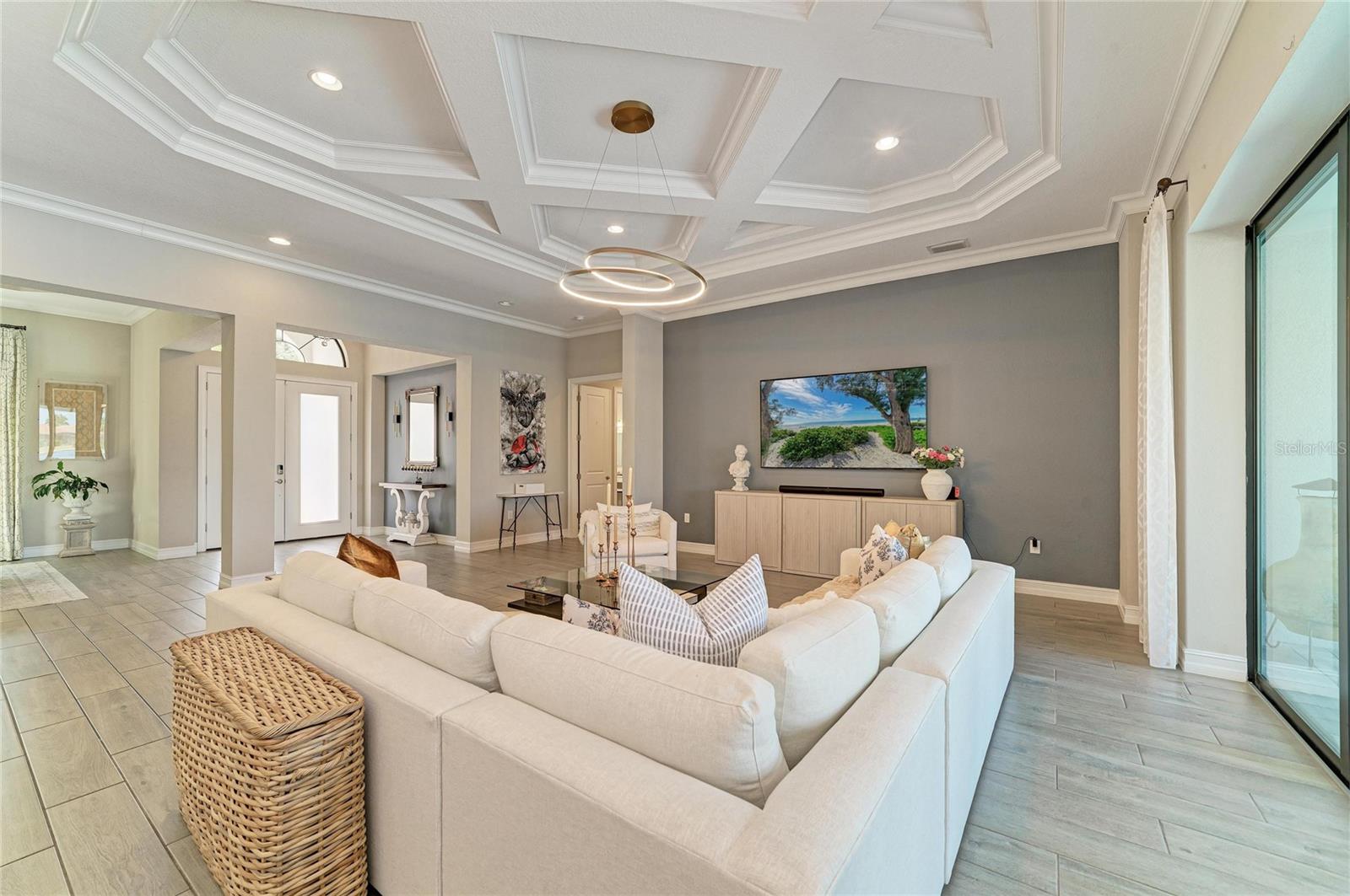 352 MARAVIYA BLVD, NOKOMIS, FL, 34275