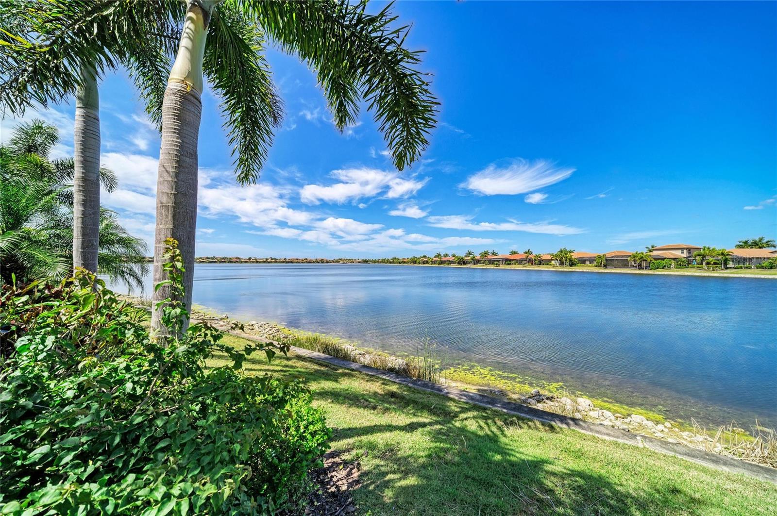 352 MARAVIYA BLVD, NOKOMIS, FL, 34275