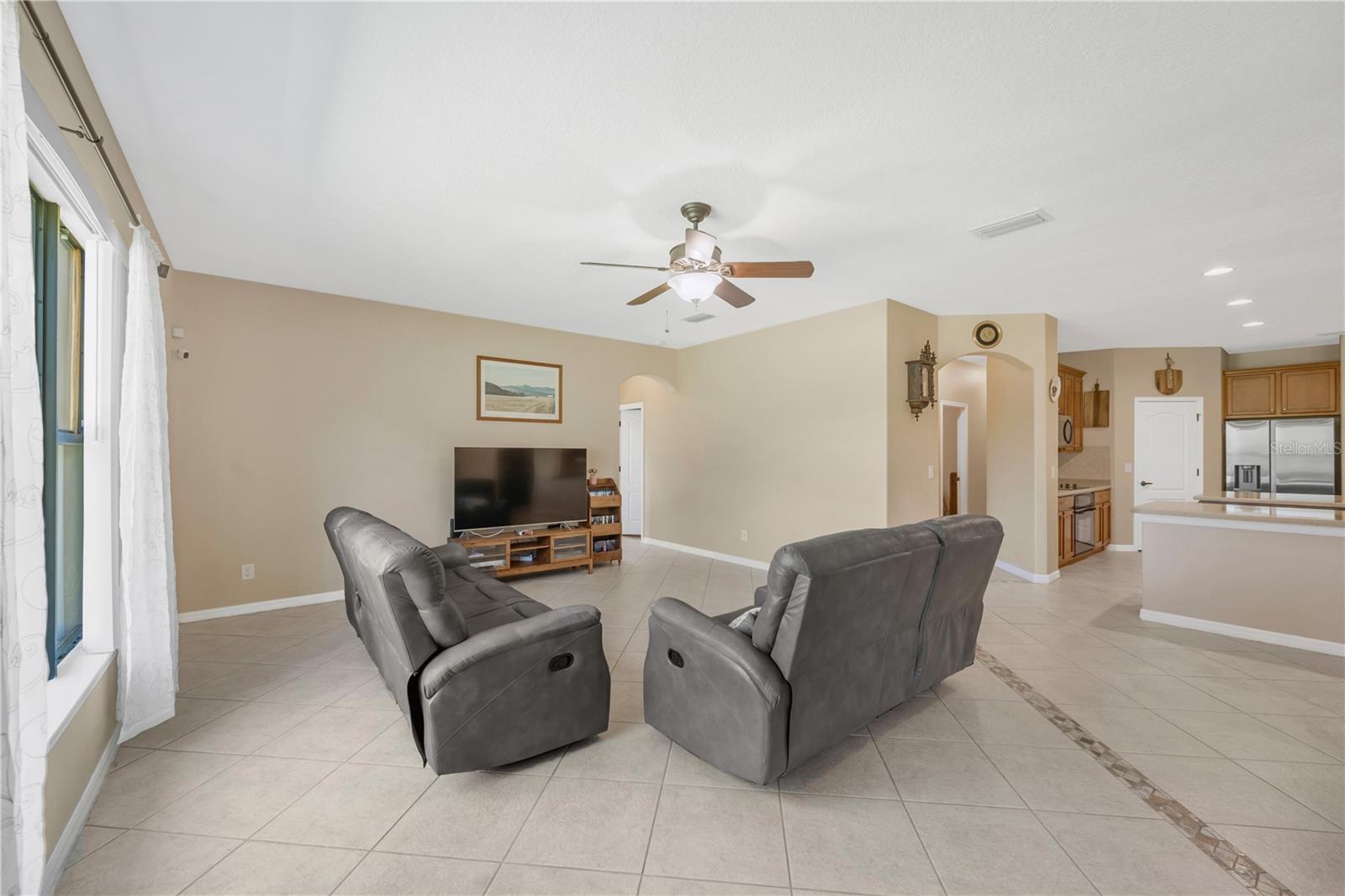 9313 LISBON ST, SEFFNER, FL, 33584