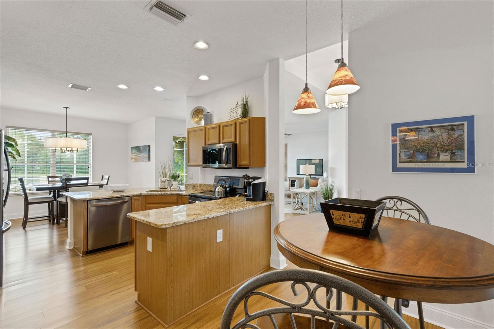 378 LONDONDERRY DR, SARASOTA, FL, 34240